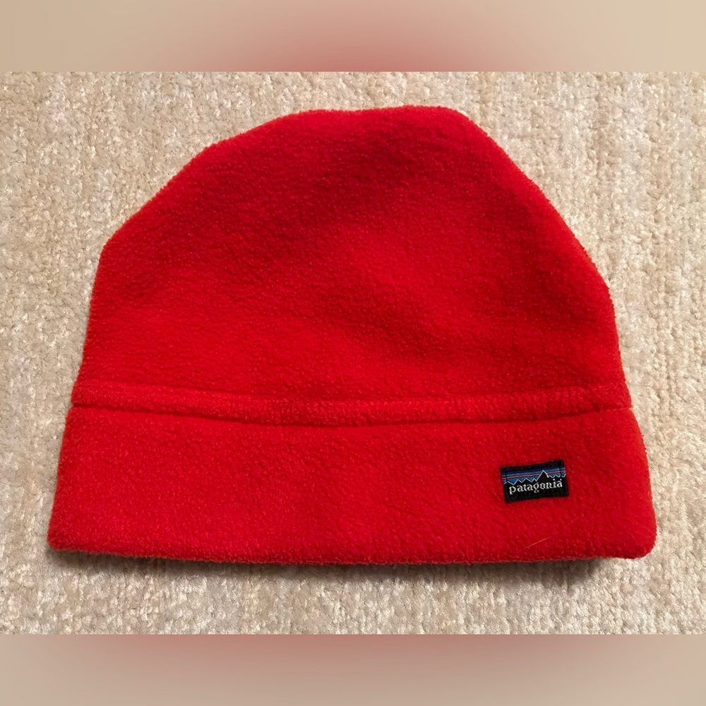 PATAGONIA RED SYNCHILLA FLEECE EXPEDITION WEIGHT WINTER HAT, LARGE